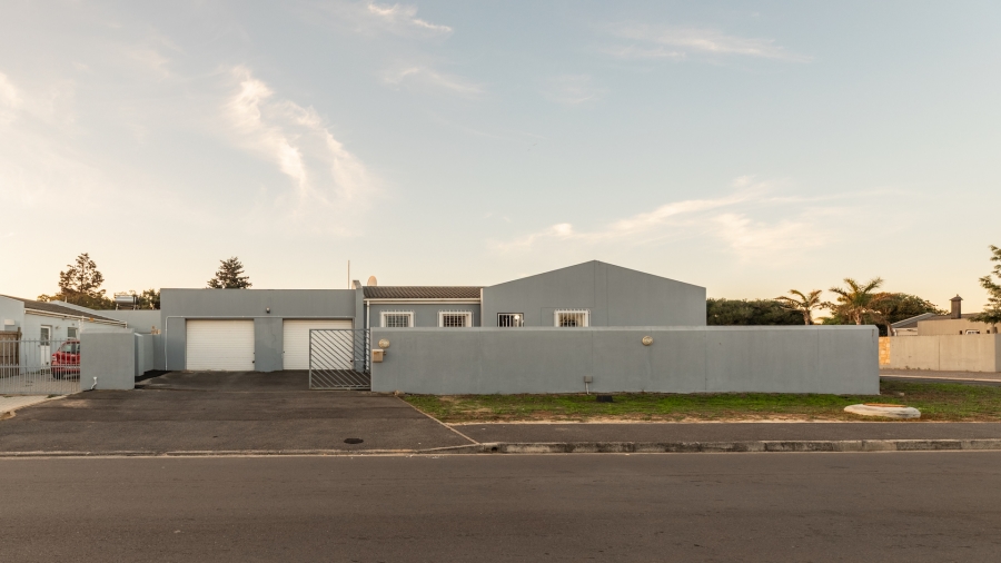 3 Bedroom Property for Sale in Table View Western Cape